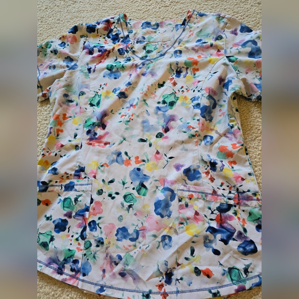 🌈Scrubletics Floral Nurse Scrub Top – Size Medium